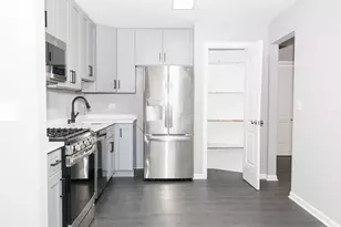 225 Thornapple Ct, Buffalo Grove, IL 60089 - Photo 9