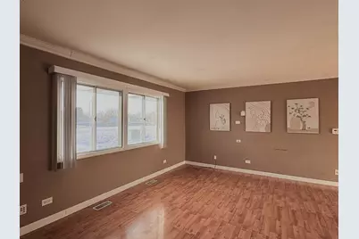 1447 Fremont Drive, Hanover Park, IL 60133 - Photo 3