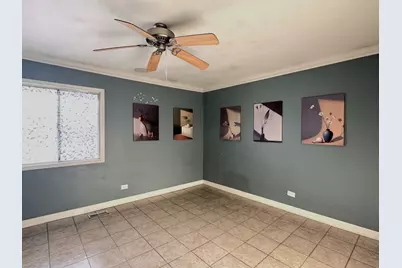 1447 Fremont Drive, Hanover Park, IL 60133 - Photo 13