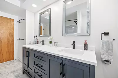 126 Shirley Avenue, Rochelle, IL 61068 - Photo 39