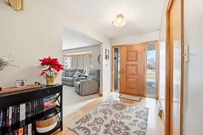 126 Shirley Avenue, Rochelle, IL 61068 - Photo 5