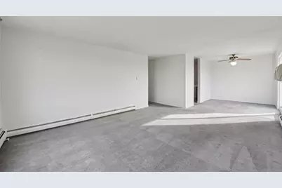 1880 Bonnie Lane #416, Hoffman Estates, IL 60169 - Photo 5