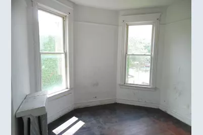 6347 S Eberhart Avenue, Chicago, IL 60637 - Photo 11