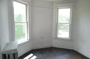 6347 S Eberhart Ave, Chicago, IL 60637 - Photo 11