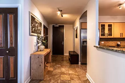 6145 N Sheridan Road #12D, Chicago, IL 60660 - Photo 9