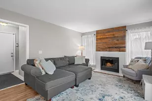 1115 Apple Hill Ct, Elgin, IL 60120 - Photo 11