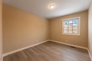 1616 Wilcox St, Crest Hill, IL 60435 - Photo 7