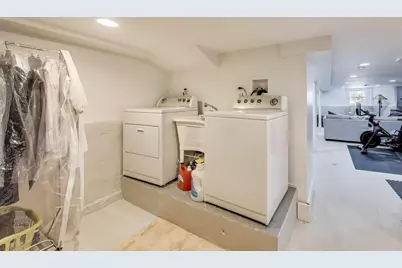 4633 W Grace Street, Chicago, IL 60641 - Photo 27