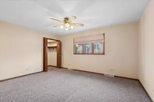 320 Garfield Ave, New Lenox, IL 60451 - Photo 9