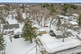 612 Russell Rd, Dekalb, IL 60115 - Photo 33