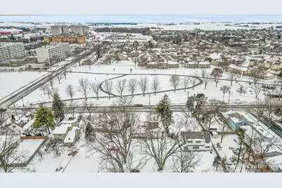 612 Russell Road, Dekalb, IL 60115 - Photo 37