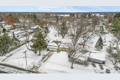 612 Russell Road, Dekalb, IL 60115 - Photo 31