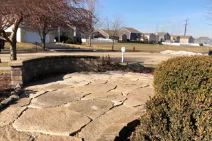 1208 Raintree Ct, Joliet, IL 60431 - Photo 5