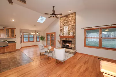 [Address not provided], Elburn, IL 60119 - Photo 5