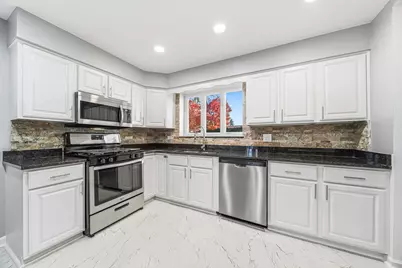 4024 W 106th Street, Oak Lawn, IL 60453 - Photo 11