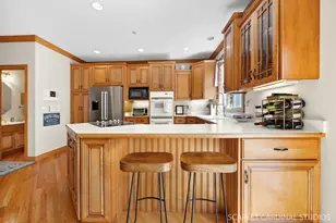 755 Prescott Ct, Naperville, IL 60563 - Photo 7