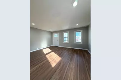 38 N Rebecca Street, Glenwood, IL 60425 - Photo 5