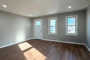 38 N Rebecca St, Glenwood, IL 60425 - Photo 5