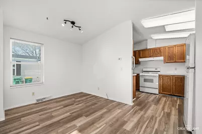 120 B Cardinal Lane, Sandwich, IL 60548 - Photo 5