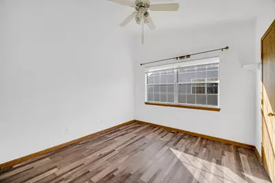 55 King Drive, Streamwood, IL 60107 - Photo 9
