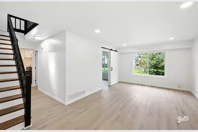 318 Exmoor Drive, Streamwood, IL 60107 - Photo 5