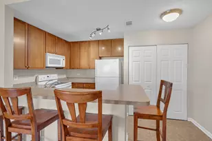 1915 N Hicks Rd, Palatine, IL 60074 - Photo 5