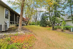 1923 Schomer Ct, Aurora, IL 60505 - Photo 29