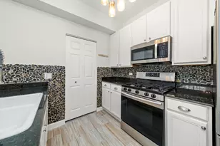 400 W Ontario St, Chicago, IL 60654 - Photo 7