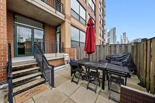 400 W Ontario St, Chicago, IL 60654 - Photo 3