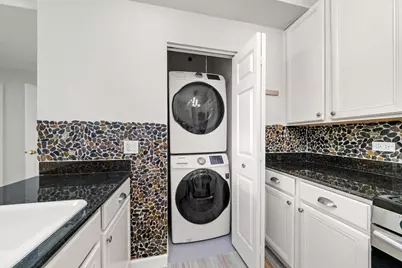400 W Ontario Street #808, Chicago, IL 60654 - Photo 15
