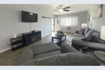 1313 S Rebecca Road #118, Lombard, IL 60148 - Photo 3