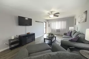 1313 S Rebecca Rd, Lombard, IL 60148 - Photo 3