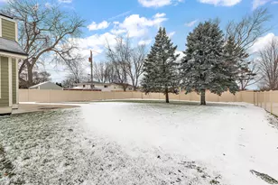 549 Louise Dr, Manteno, IL 60950 - Photo 33