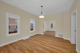 729 Claim St, Aurora, IL 60505 - Photo 9