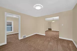 729 Claim St, Aurora, IL 60505 - Photo 31