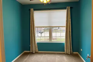 847 Cascade Falls Dr, Elgin, IL 60124 - Photo 9