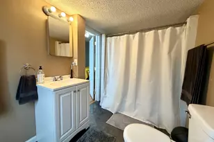 312 N Main St, Harrisburg, IL 62946 - Photo 23