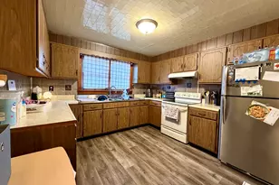 312 N Main St, Harrisburg, IL 62946 - Photo 7