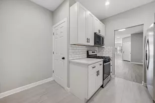 8018 S Harvard Ave, Chicago, IL 60620 - Photo 7