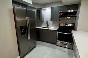 9832 Nottingham Ave, Chicago Ridge, IL 60415 - Photo 5