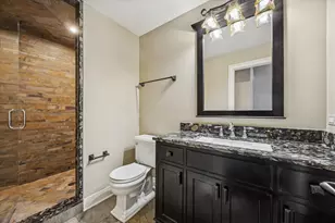 423 56th St, Clarendon Hills, IL 60514 - Photo 23