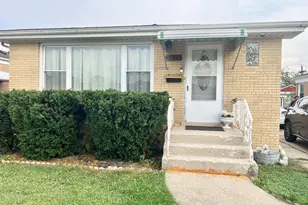 3639 Dora St, Franklin Park, IL 60131 - Photo 1