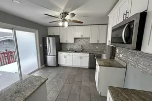 6233 El Morro Ln, Oak Forest, IL 60452 - Photo 7