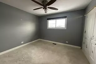 6233 El Morro Ln, Oak Forest, IL 60452 - Photo 13