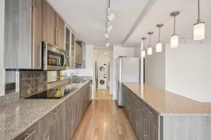 360 E Randolph St, Chicago, IL 60601 - Photo 7