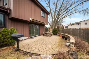 2757 Karen Ln, Glenview, IL 60025 - Photo 21