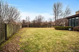 2757 Karen Ln, Glenview, IL 60025 - Photo 23