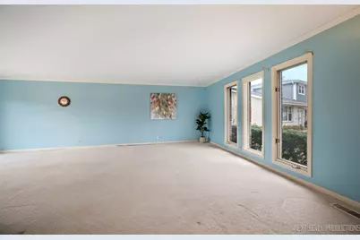 2757 Karen Lane, Glenview, IL 60025 - Photo 3