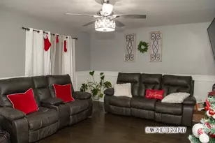 16229 Marshfield Ave, Markham, IL 60428 - Photo 3