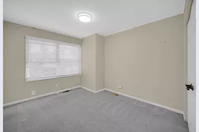 933 Shambliss Lane, Buffalo Grove, IL 60089 - Photo 23